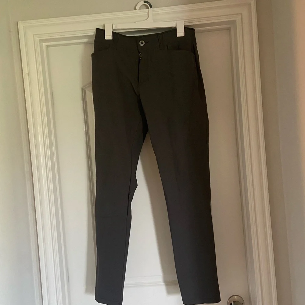 Men's Kuhl Deceptr Pants in Carbon/Dark Grey - Picture 4 of 14